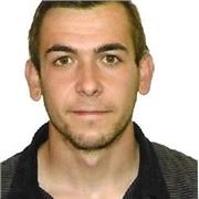 Soy maestro de primaria, tengo estudios de programación (DAM y DAW). Hablo 4 idiomas y puedo ayudarte en lo que necesites